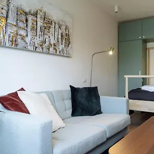 Sunny Modern - Cismigiu Park & Old Town Apartament