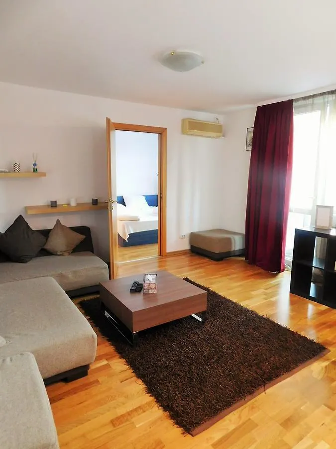 Nicole'S Apartment 2 Bucharest