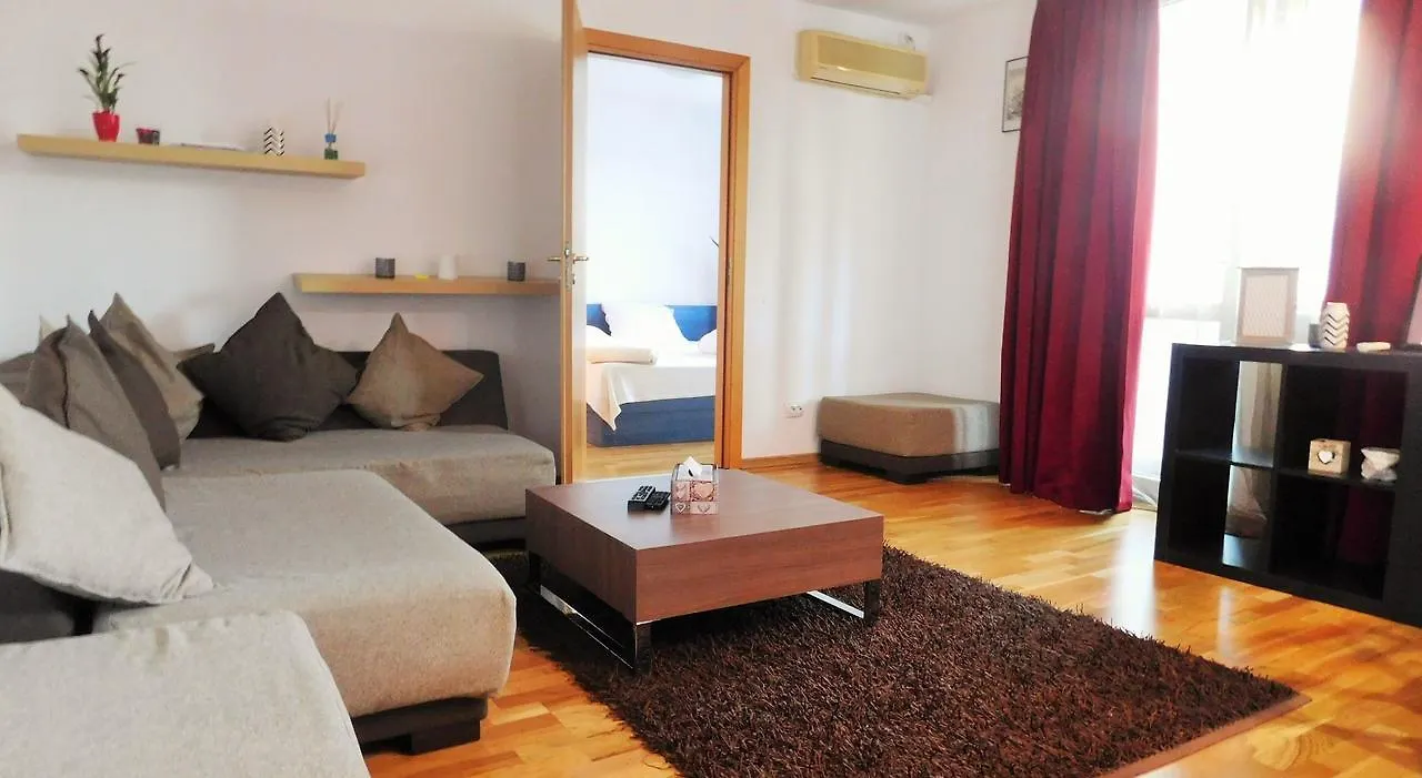 Nicole'S Apartment 2 Bucharest