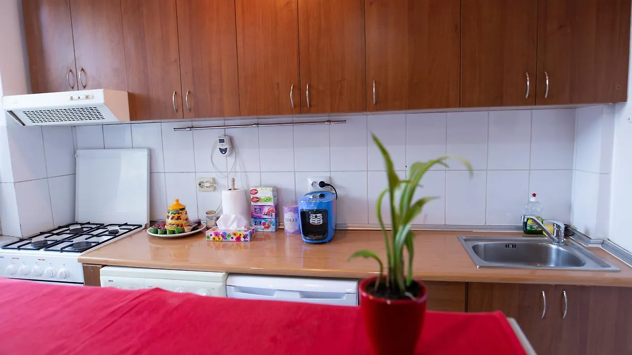 Nicole'S Apartment 2 Bucarest 0*,